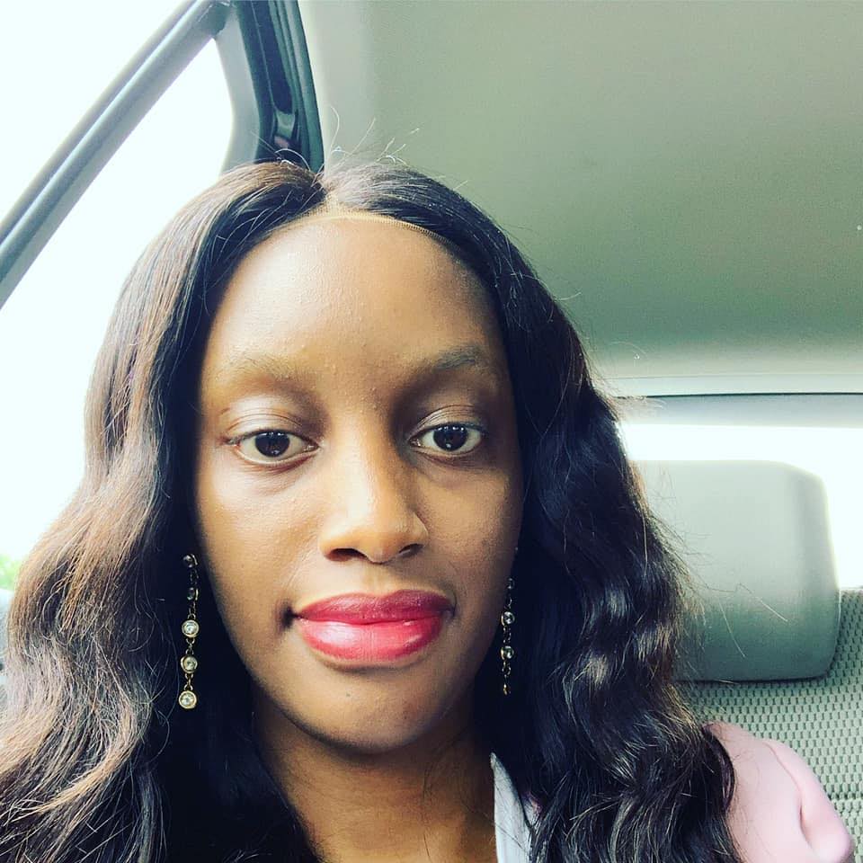 Yvonne's portfolio headshot